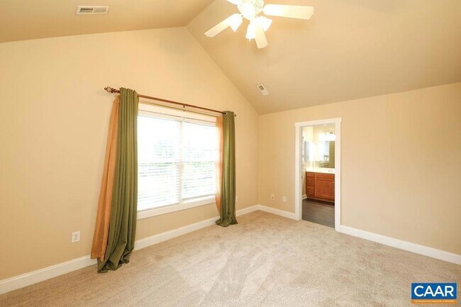 Building Photo - 328 Marquette Ct