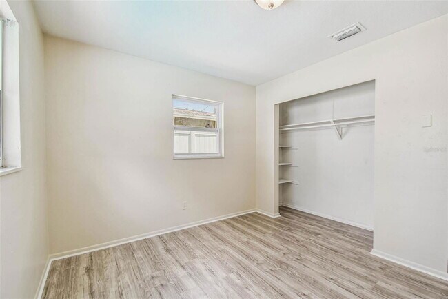 Building Photo - 11250 108th Ln