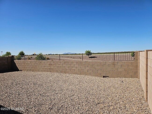 Building Photo - 10800 W Embrey Dr