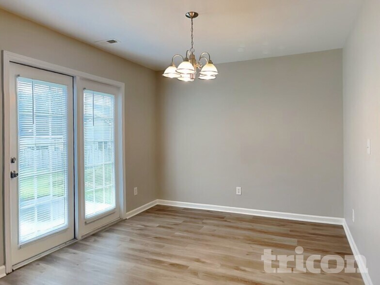 Building Photo - 5820 Bryanstone Pl