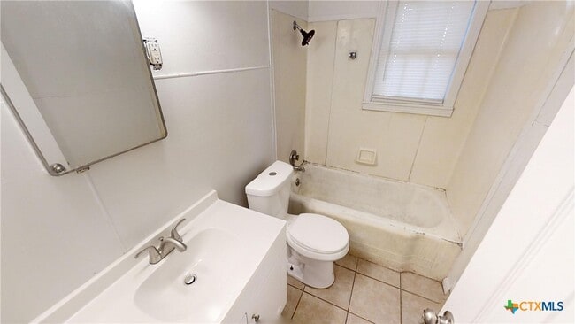 Building Photo - 1903 Duncan Ave