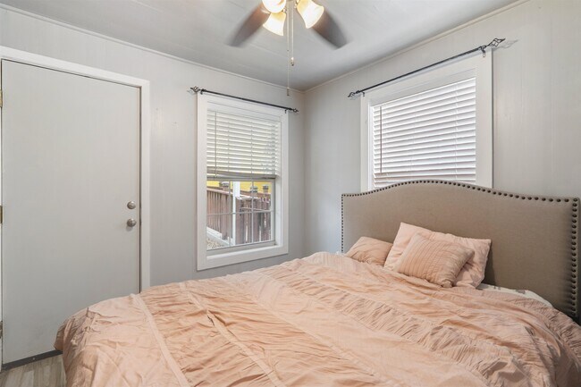 Building Photo - 817 Griner St