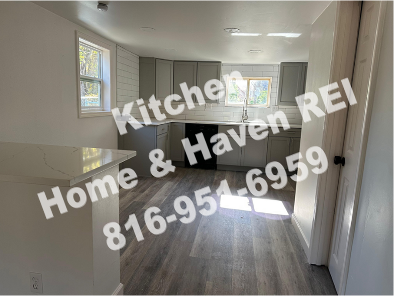 Building Photo - 10503 E Scarritt Ave