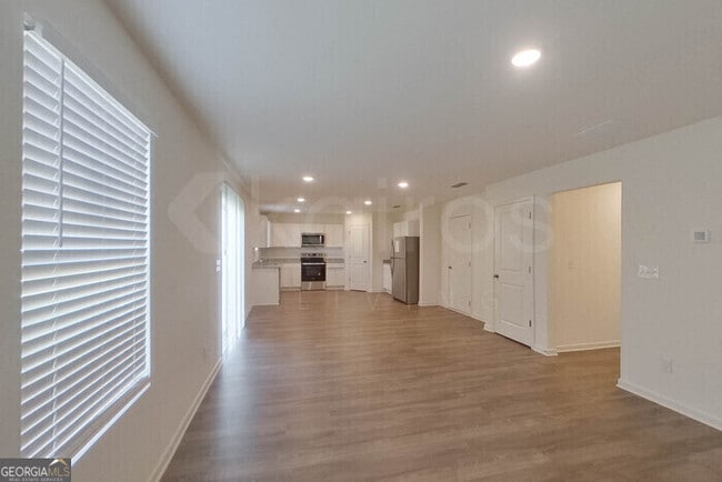 Building Photo - 109 Flat Rock Ml Trl