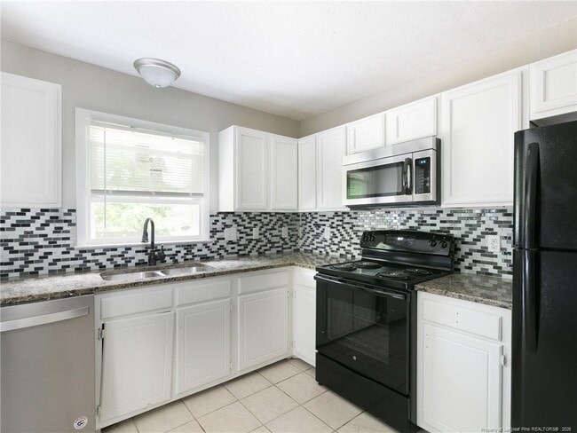 Building Photo - 6714 Seaford Dr