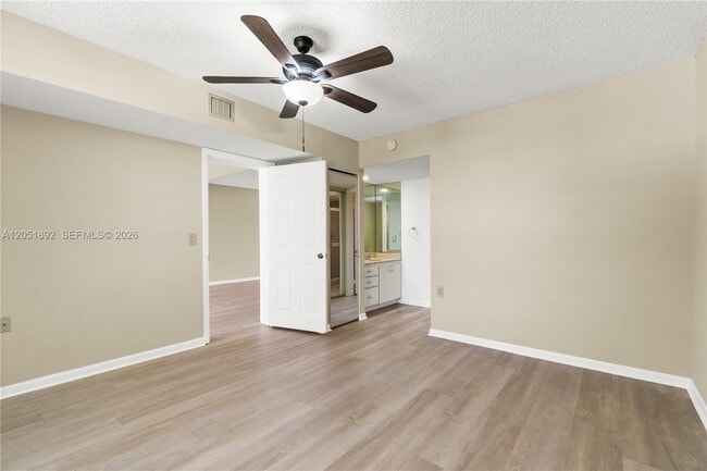 Building Photo - 3650 Whitehall Dr