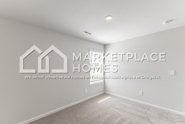 Building Photo - 4131 Hudson Ct SW