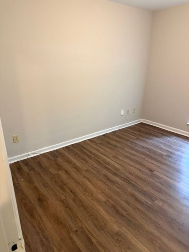 Building Photo - 6702 Woodthrush Dr