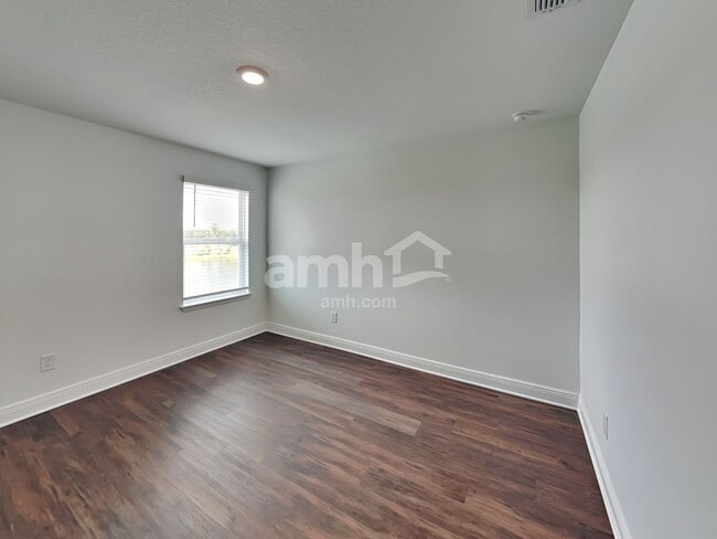 Building Photo - 14628 Cedar Ml Dr