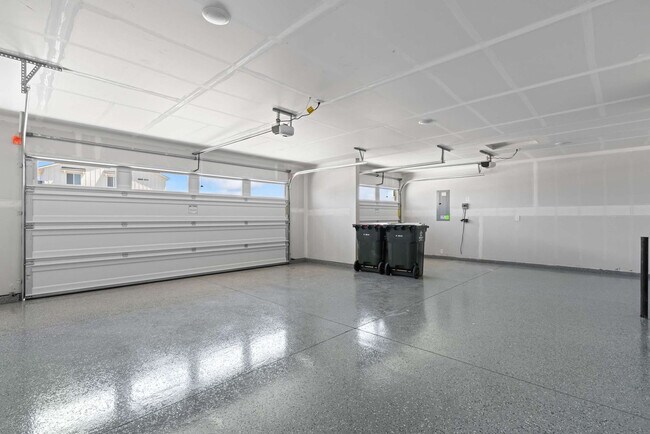 Building Photo - 4289 N Glassford Ave