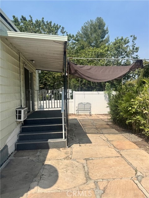 Building Photo - 2851 Rolling Hills Dr