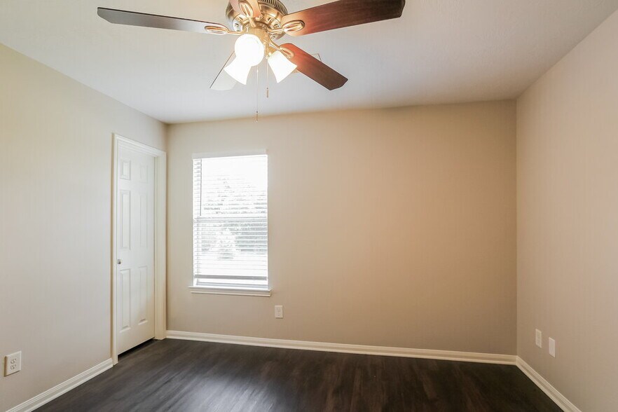 Building Photo - 3626 Maris Way