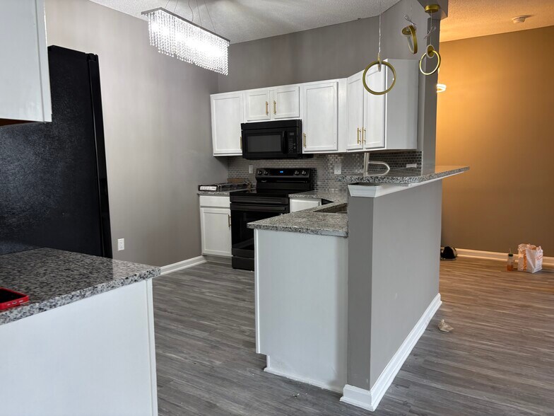 Building Photo - 7416 Hindon Cir