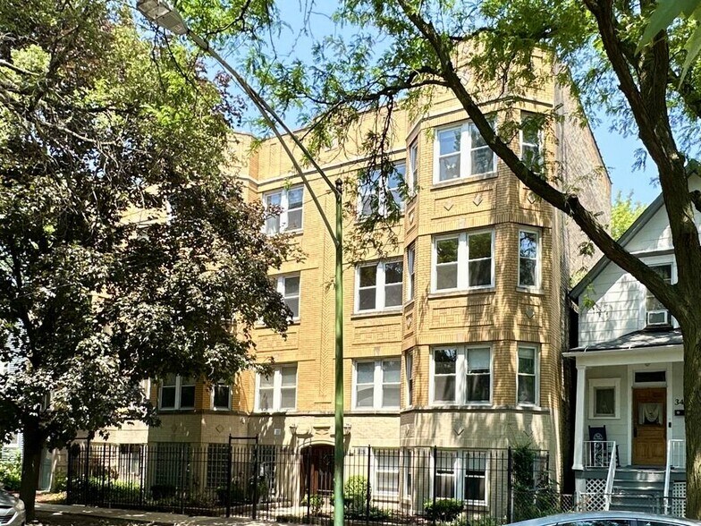 Primary Photo - 3428 W Parker Ave