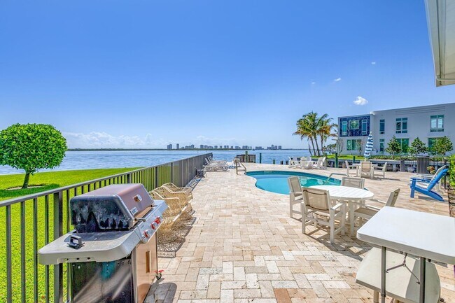 Building Photo - 68 Yacht Club Dr