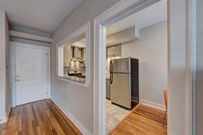 Building Photo - 1115 Ponce De Leon Ave NE