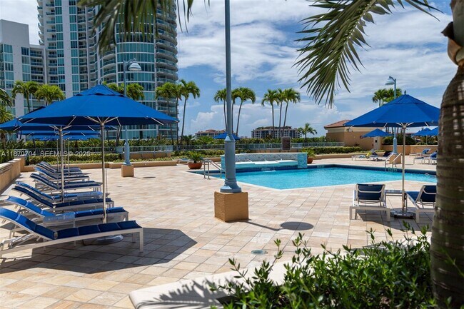 Building Photo - 90 Alton Rd