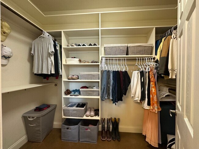 Building Photo - 1801 S 10th St