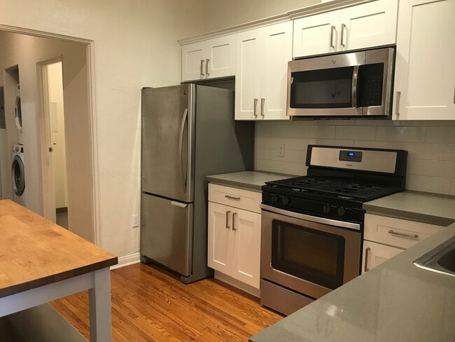 Primary Photo - 1449 S Canfield Ave