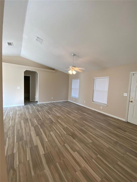 Building Photo - 11 Pine Course Loop