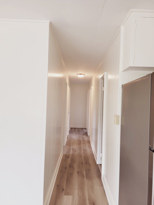 Building Photo - 41-536-536 Kumuhau St