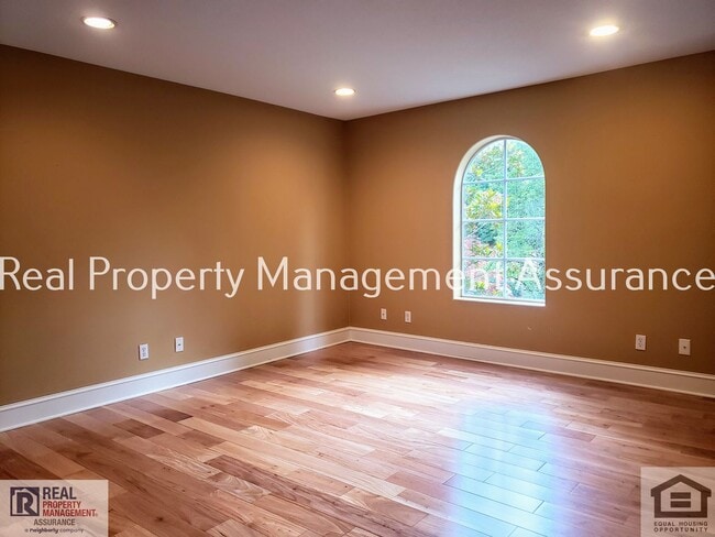 Building Photo - 12781 NW Forest Spring Ln