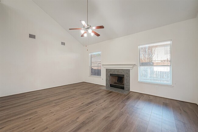 Building Photo - 17210 Double Lilly Dr