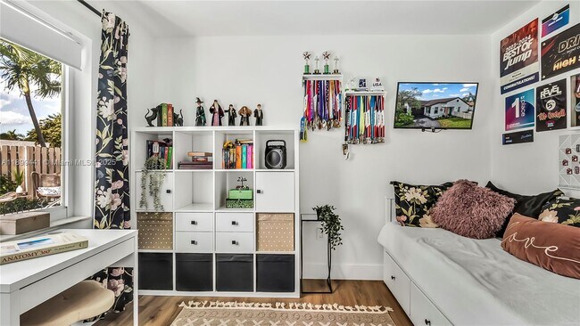 Building Photo - 651 Shiloh Terrace