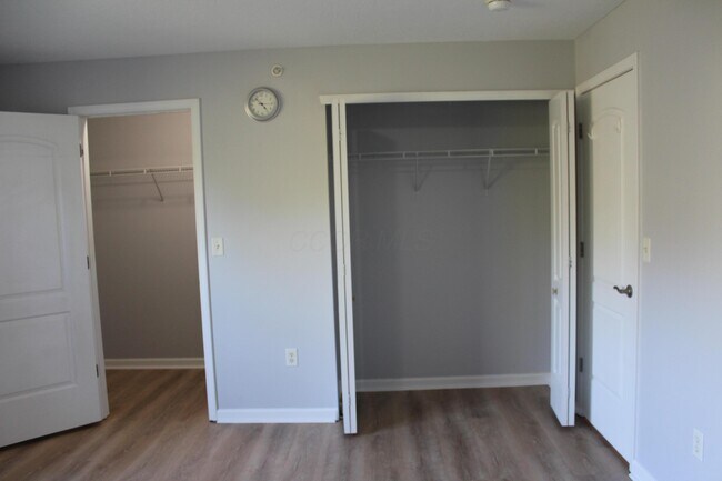 Building Photo - 7774 Essex Gate Dr