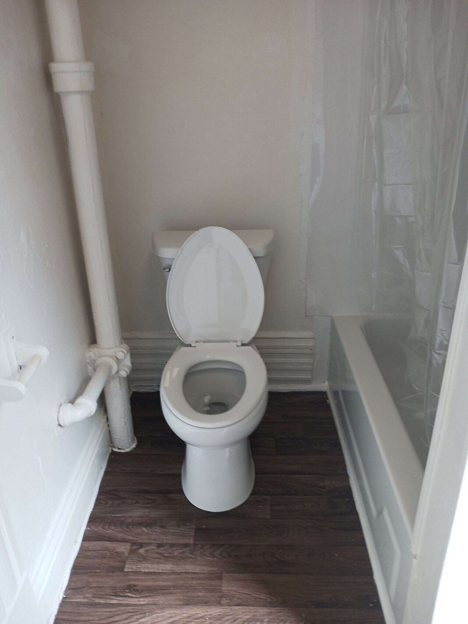 Building Photo - 812 W Main St