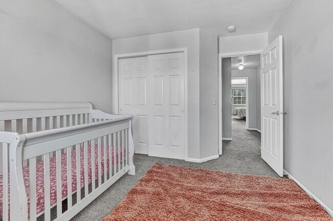 Building Photo - Beautiful 5 bedroom home in Highlands @ Sp...