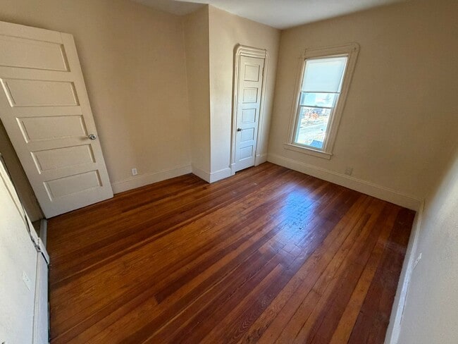 Building Photo - 242-244 Orange Street