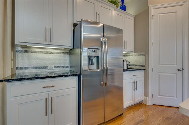 Building Photo - 528 Sandy Ln