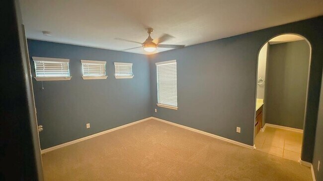 Building Photo - 129 Eagle Owl Loop