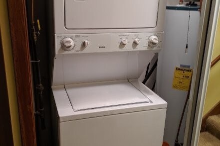 Building Photo - 1465 Whispering Ct