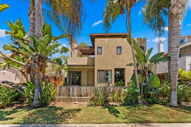 Primary Photo - 4870 Santa Cruz Ave