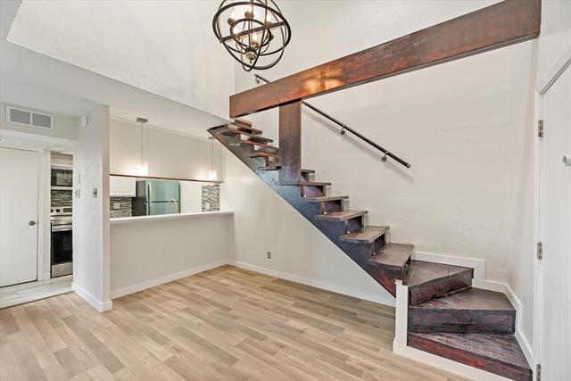 Building Photo - 2627 Douglas Ave