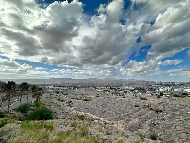 Building Photo - Beautiful 2024 Build 3 Bedroom Home- Move ...