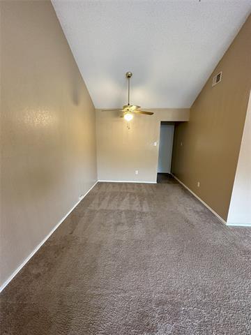 Building Photo - 107 Glade Shadow Dr