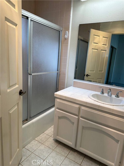 Building Photo - 2214 Manhattan Beach Blvd