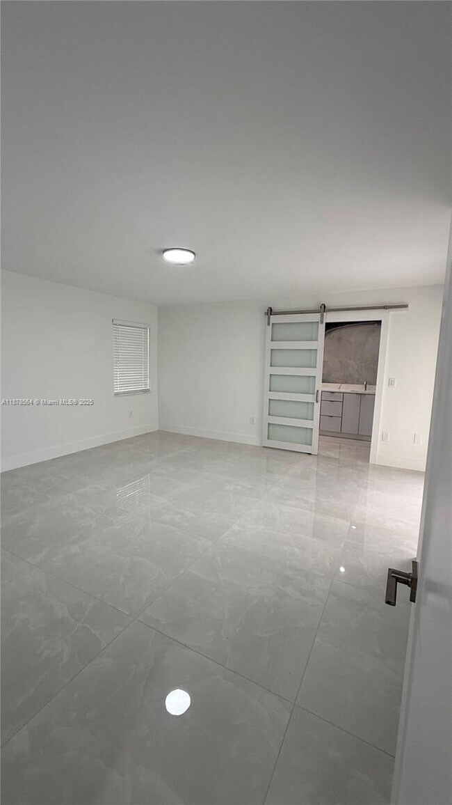 Building Photo - 215 NW 136th Ct