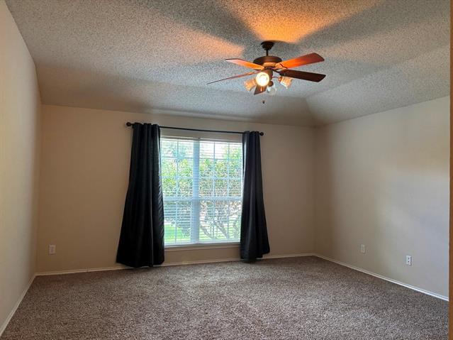 Building Photo - 9805 Nixon Dr