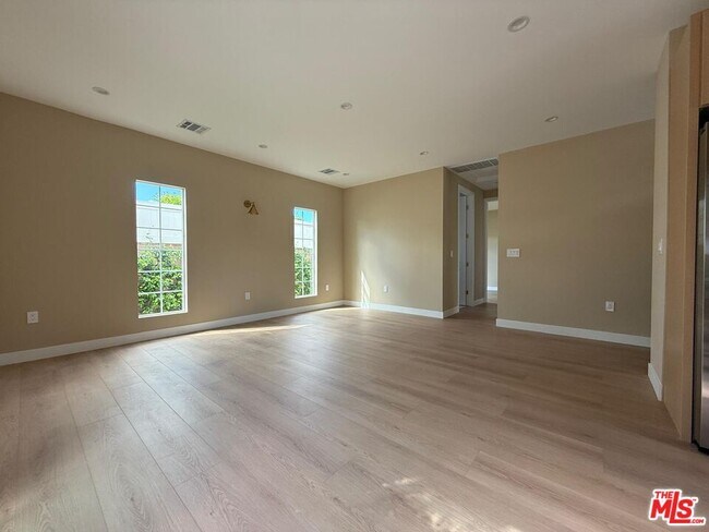 Building Photo - 20748 Stagg St