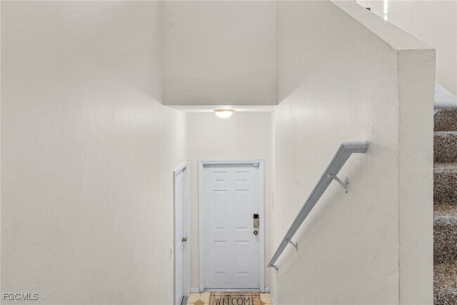 Building Photo - 15571 Bellamar Dr