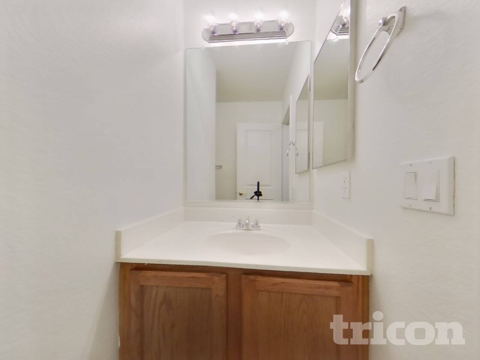 Building Photo - 3227 W Dancer Ln