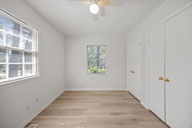 Building Photo - Updated Ranch in North Raleigh, New Floors and Paint, Rear Deck, Pet Friendly!