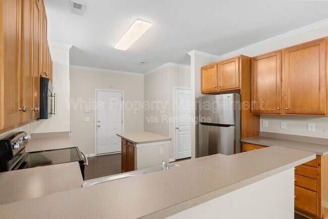 Building Photo - 1141 Hammond Dr
