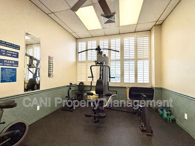 Building Photo - 3047 S Atlantic Ave