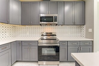 Building Photo - 1513 Sherl St