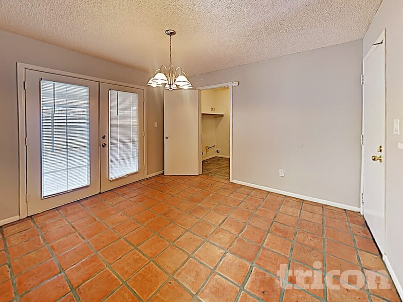 Building Photo - 1246 E Barbara Dr